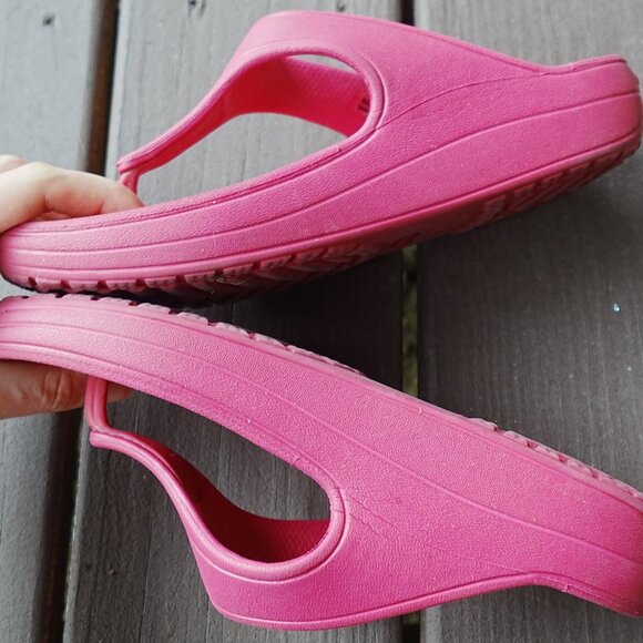 Crocs Women's Sloane Platform Flip-Flop Pink Size 7 - Picture 3 of 7